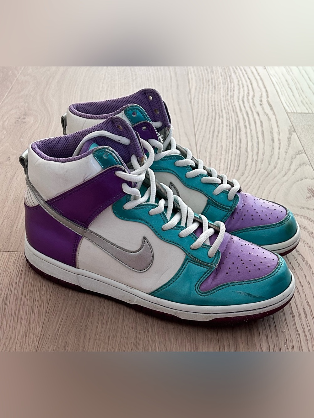 Youth Nike Dunk High GS White Purple Cool Mint Metallic Sneakers Size 5.5Y